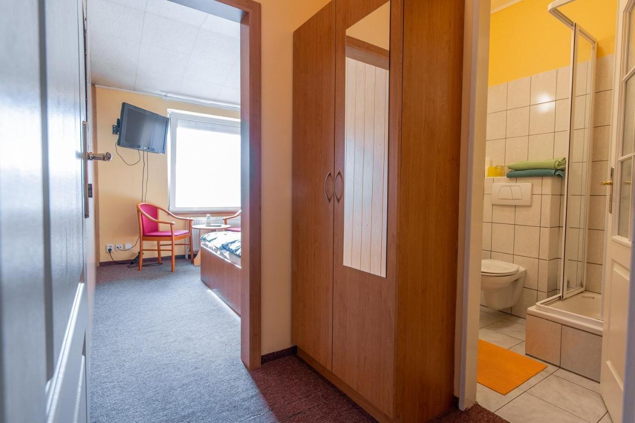 Penzion Skolicka Prague Luaran gambar